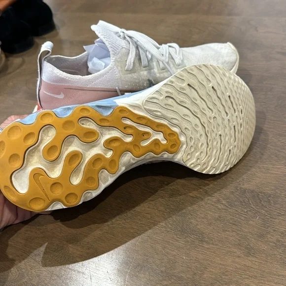 NIKE React Infinity Run Flynit 7.5 - Picture 8 of 11